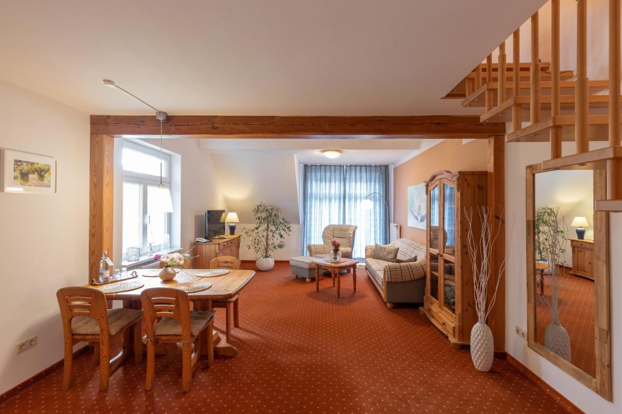 Seehotel Lindenhof Lychen Exterior foto
